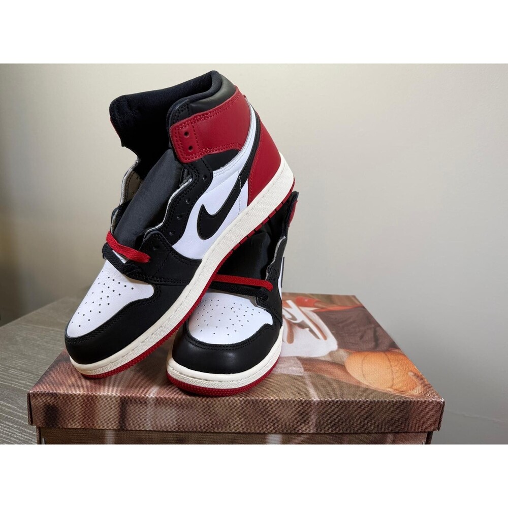 Nike Air Jordan 1 Retro High OG GS Black Toe Reimagined FD1437-106 size 6.5y